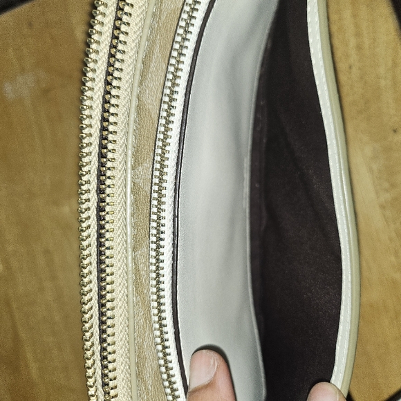 Coach Crossbody - Picture 5 of 5